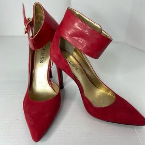Red Pumps